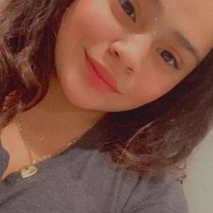 Meet your Posher, Isabel